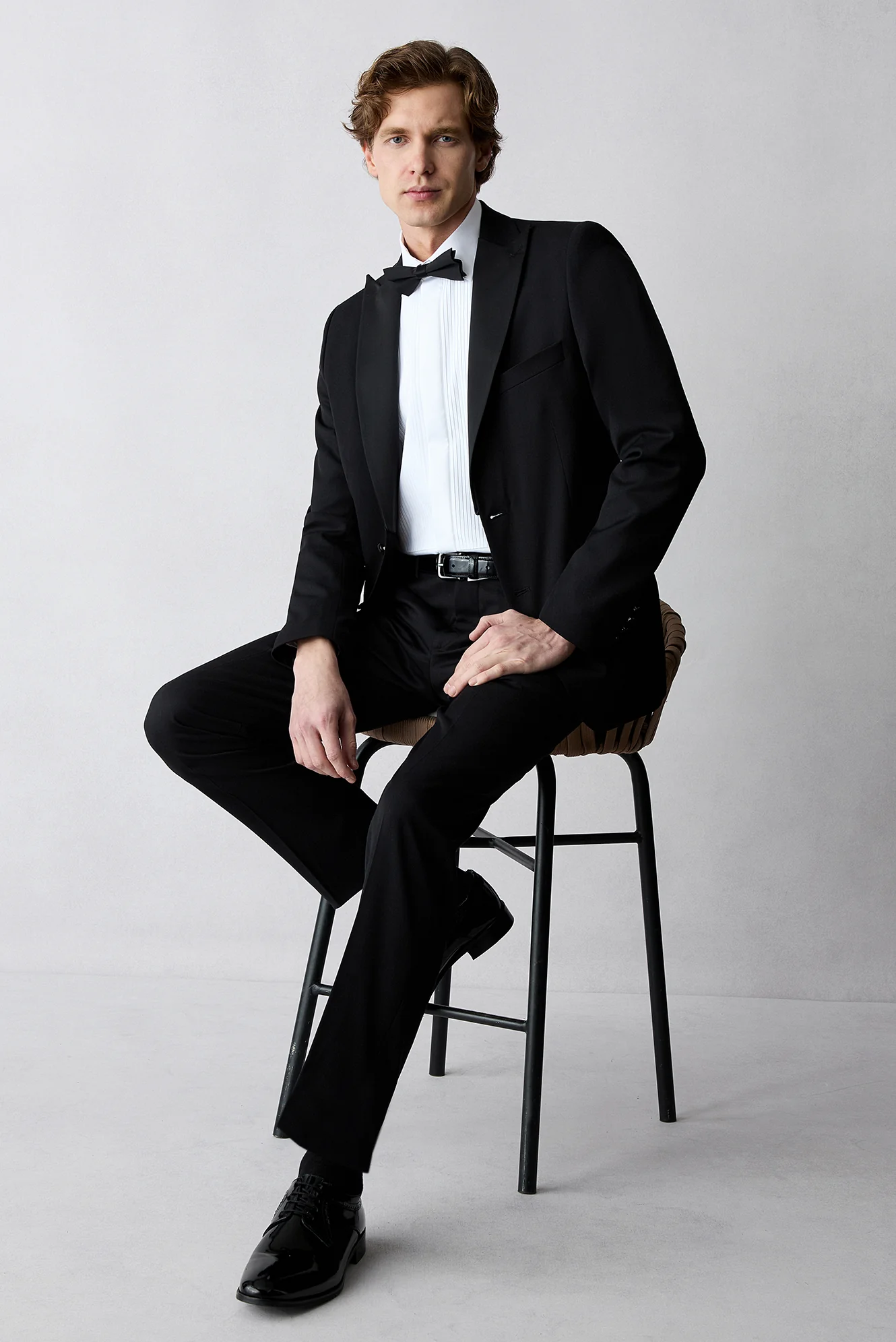 Siyah 7 Drop Slim Fit Dar Kesim Sivri Yaka Smokin & Damatlık