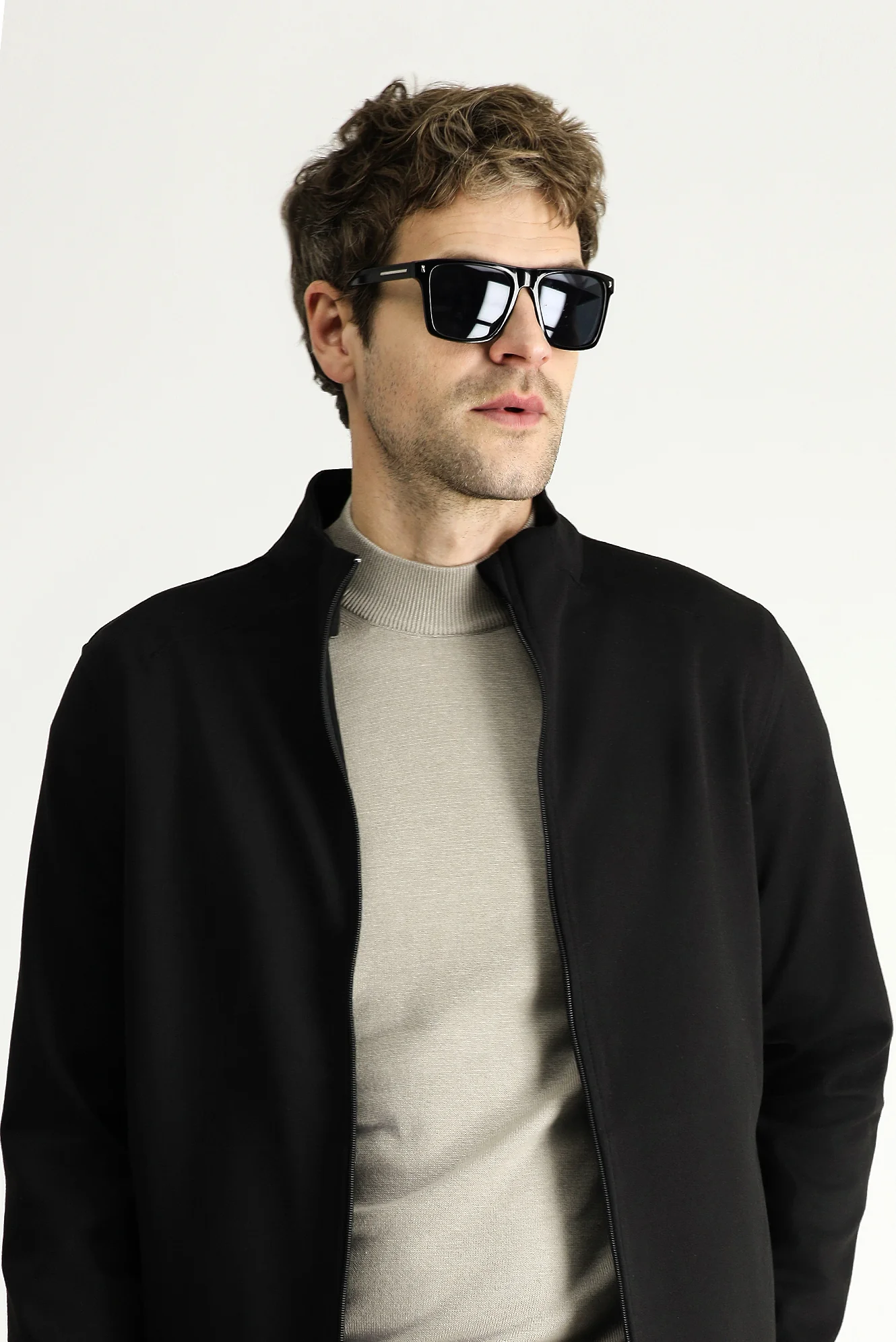 Siyah Slim Fit Dar Kesim Fermuarlı Sweatshirt - Image 2
