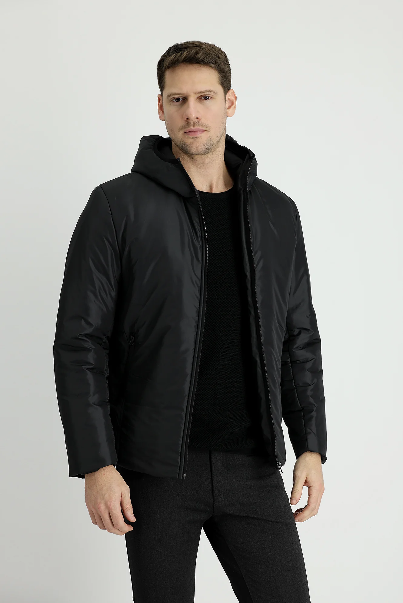 Siyah Slim Fit Dar Kesim Kapüşonlu Spor Şişme Mont