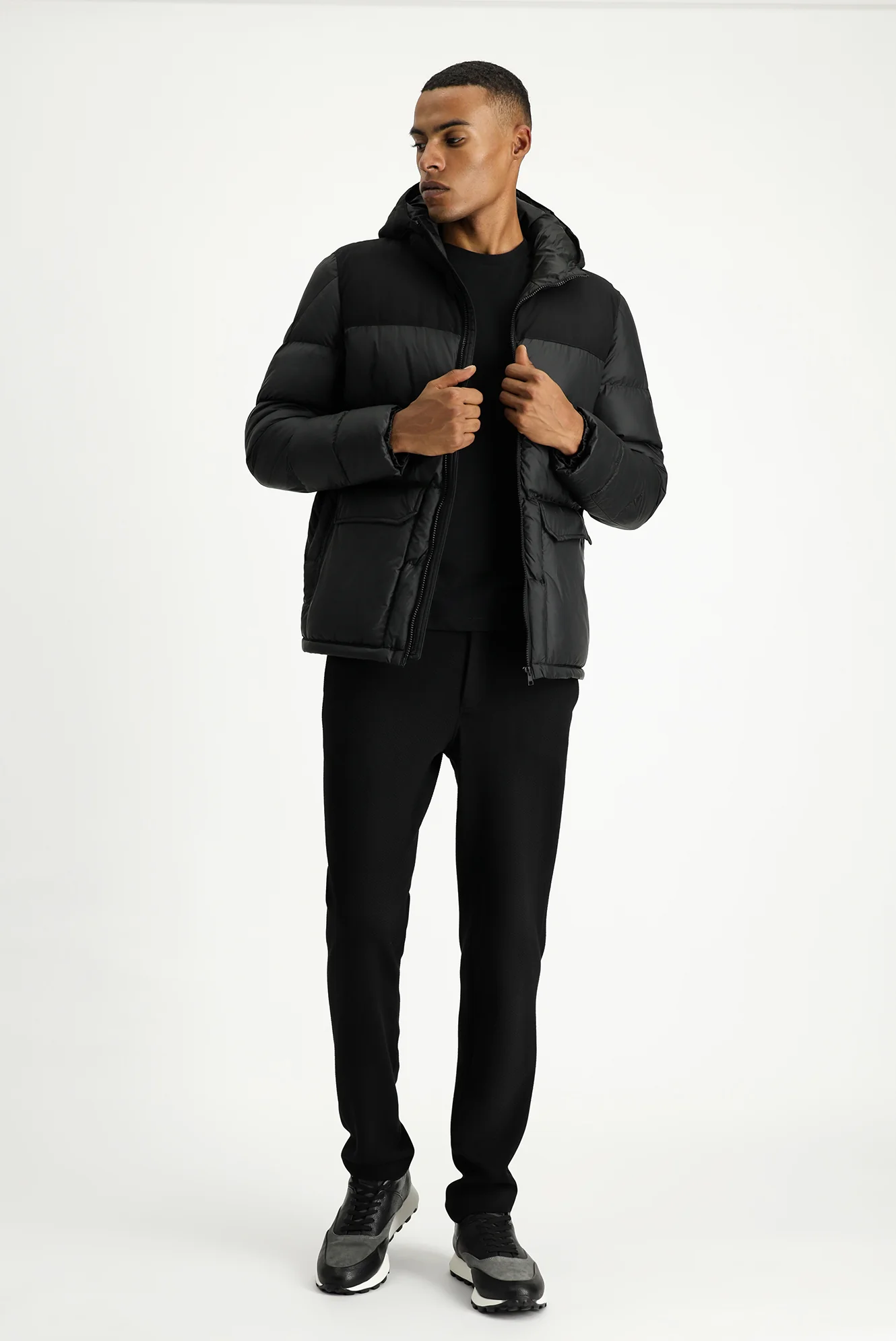 Siyah Slim Fit Dar Kesim Kapüşonlu Spor Şişme Mont - Image 3