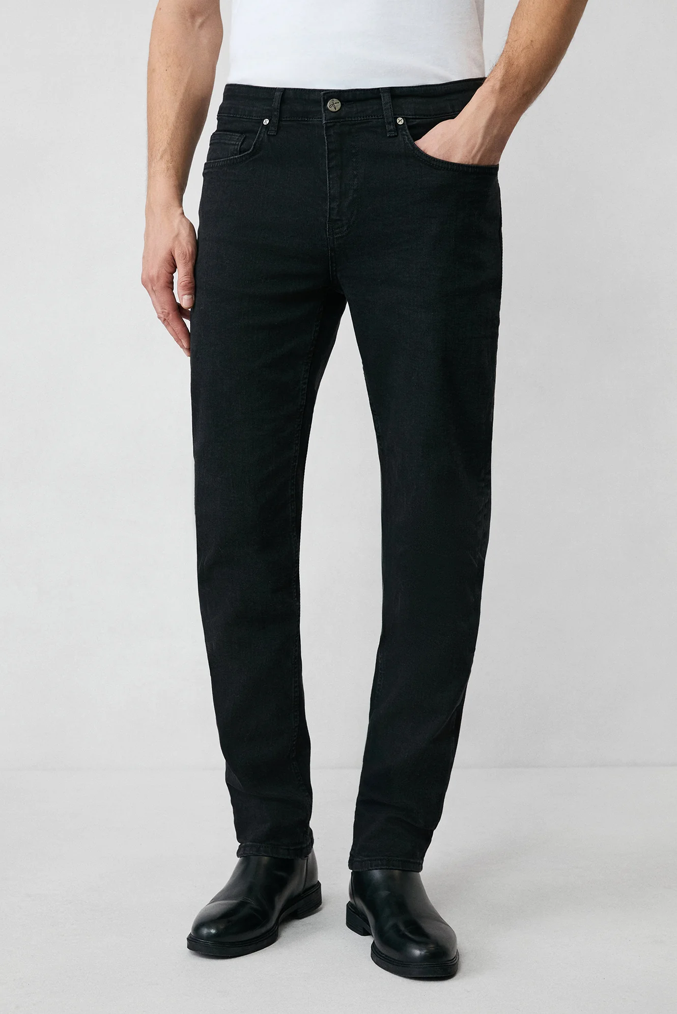 Siyah Slim Fit Dar Kesim Pamuklu Likralı Esnek 4 Mevsim Denim Pantolon - Image 3