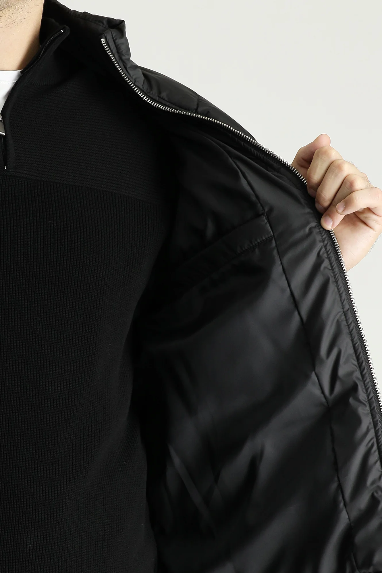 Siyah Slim Fit Dar Kesim Şişme Spor Mont - Image 6