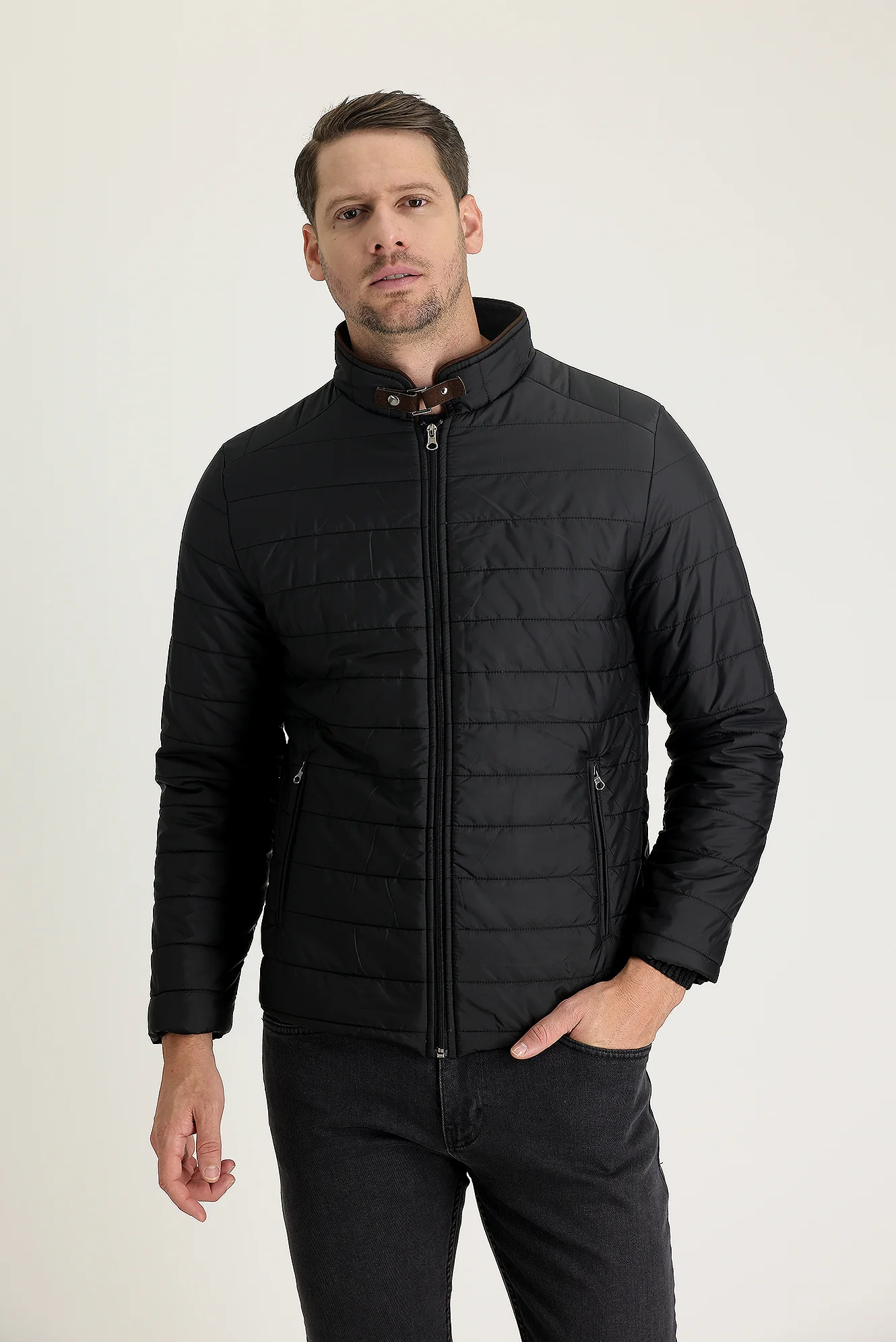 Siyah Super Slim Fit Ekstra Dar Kesim Kapitone Spor Mont