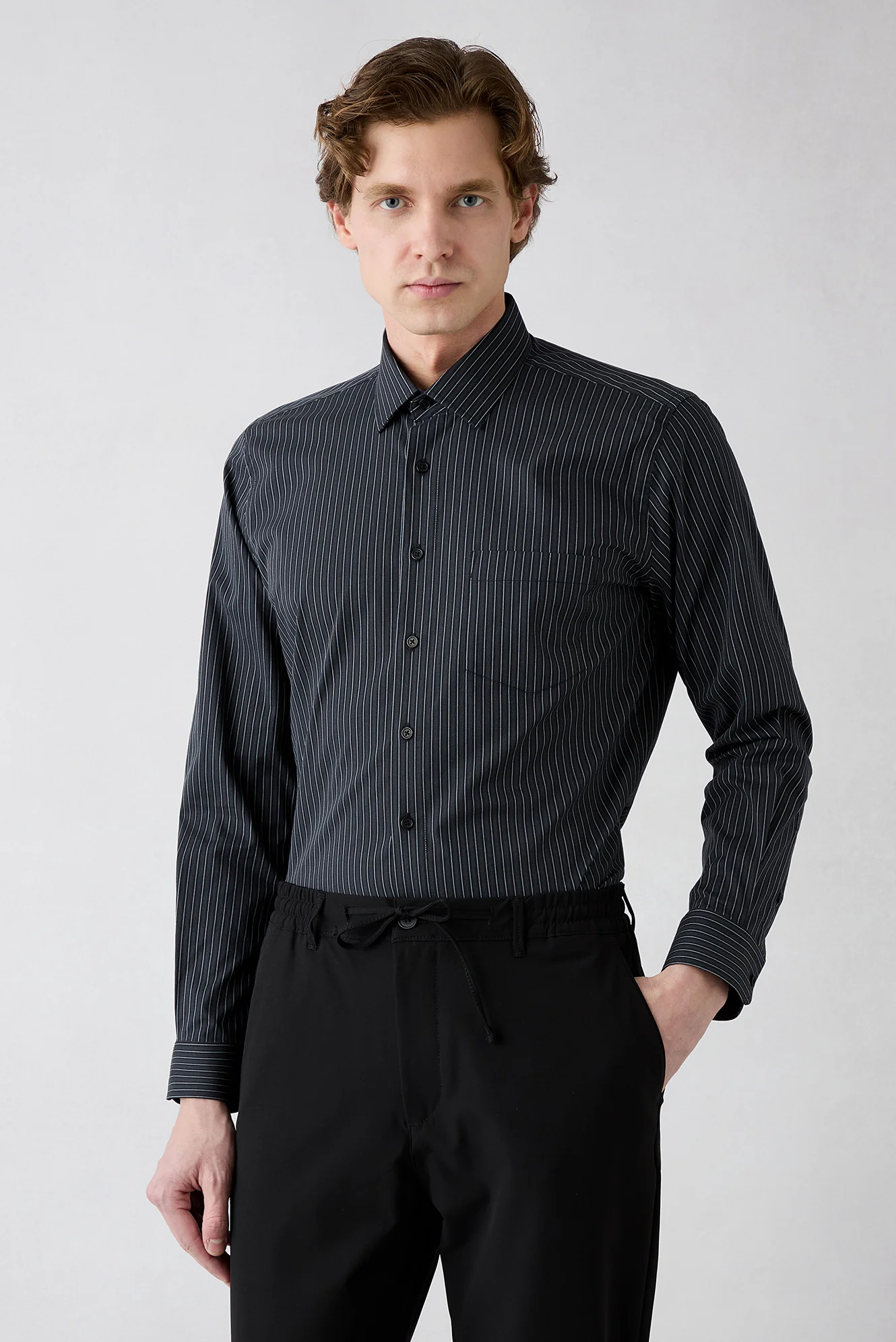 Siyah Uzun Kol Slim Fit Çizgili Cepli Pamuklu Nefes Alabilen Klasik Gömlek - Image 3