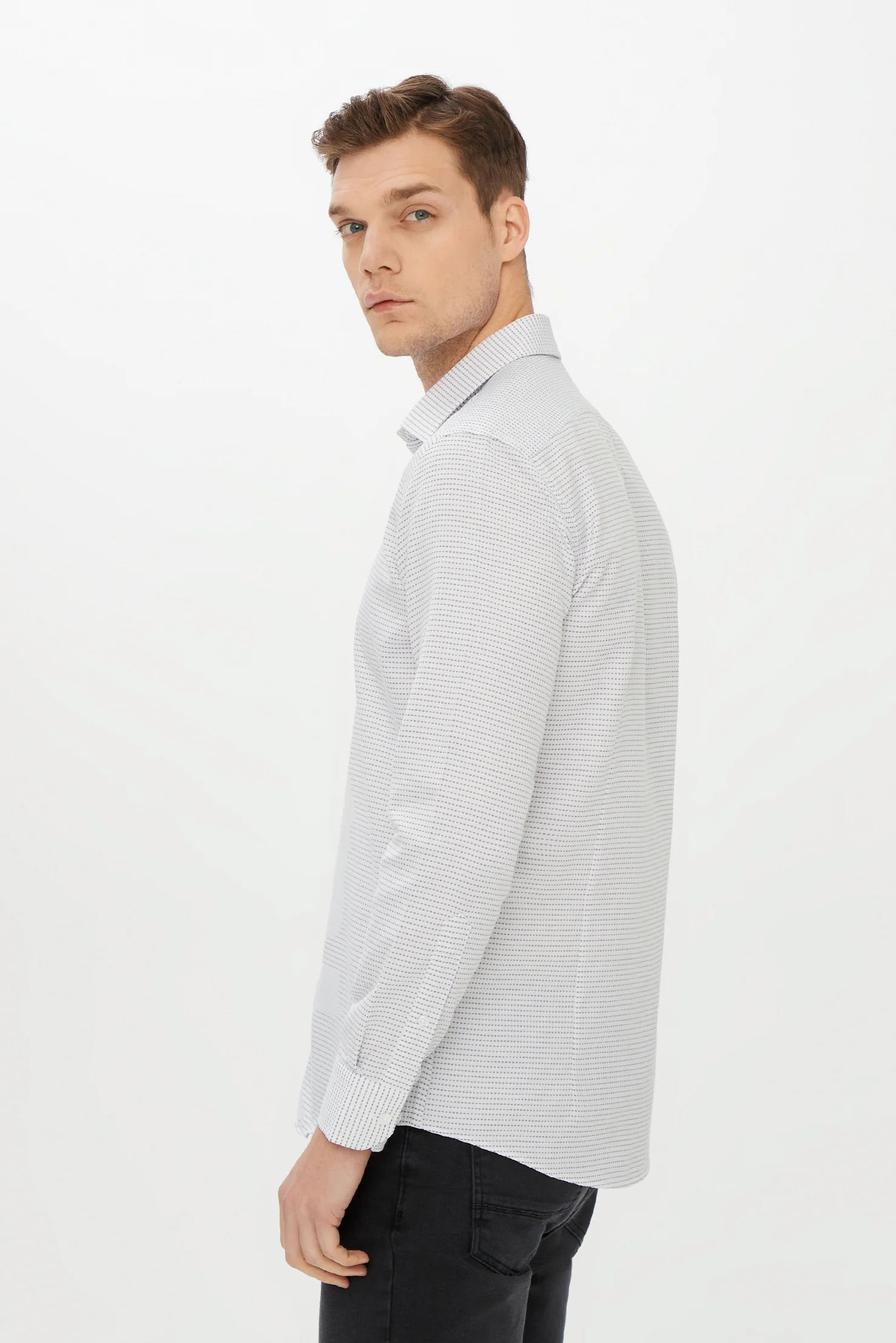 Siyah Uzun Kol Slim Fit Dar Kesim Desenli Gömlek - Image 4