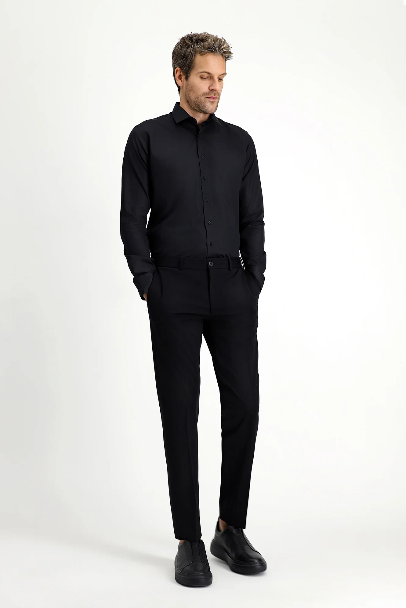 Siyah Uzun Kol Slim Fit Dar Kesim Klasik Non Iron Saten Pamuklu Gömlek