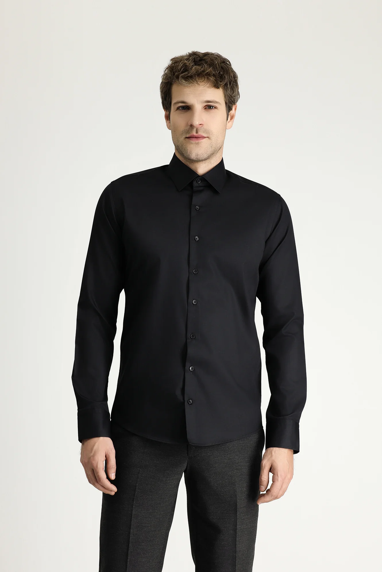 Siyah Uzun Kol Slim Fit Dar Kesim Klasik Non Iron Saten Pamuklu Gömlek - Image 3