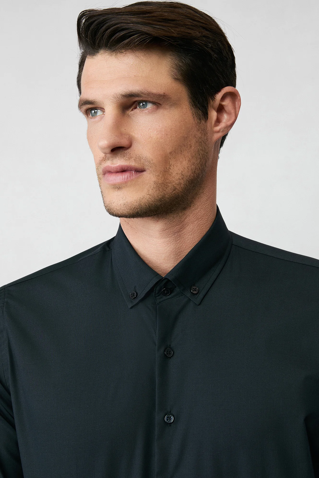 Siyah Uzun Kol Slim Fit Düğmeli Yaka Pamuklu Non Iron Ütü Gerektirmeyen Gömlek - Image 6