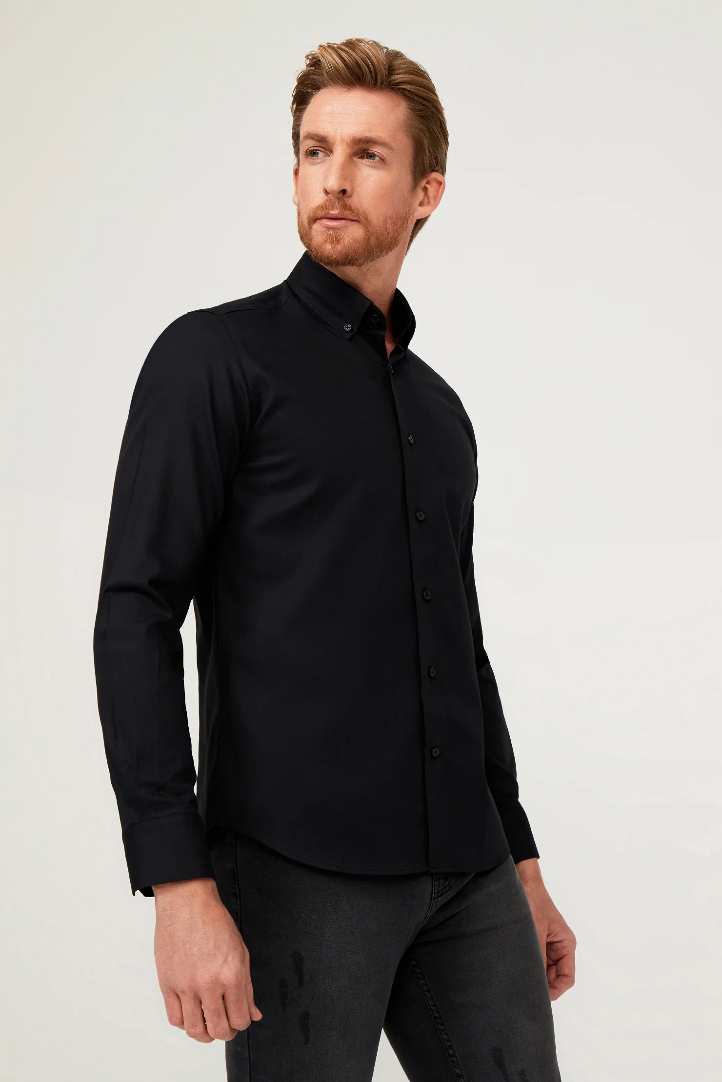 Siyah Uzun Kol Slim Fit Dar Kesim Pamuk Gömlek
