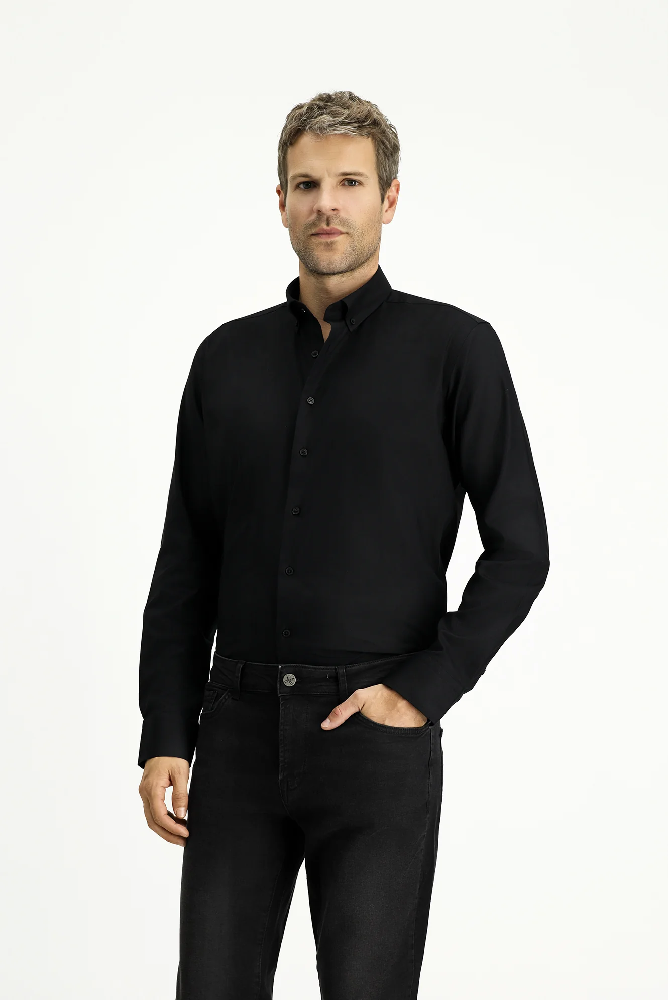 Siyah Uzun Kol Slim Fit Dar Kesim Pamuk 4 Mevsim Oxford Gömlek