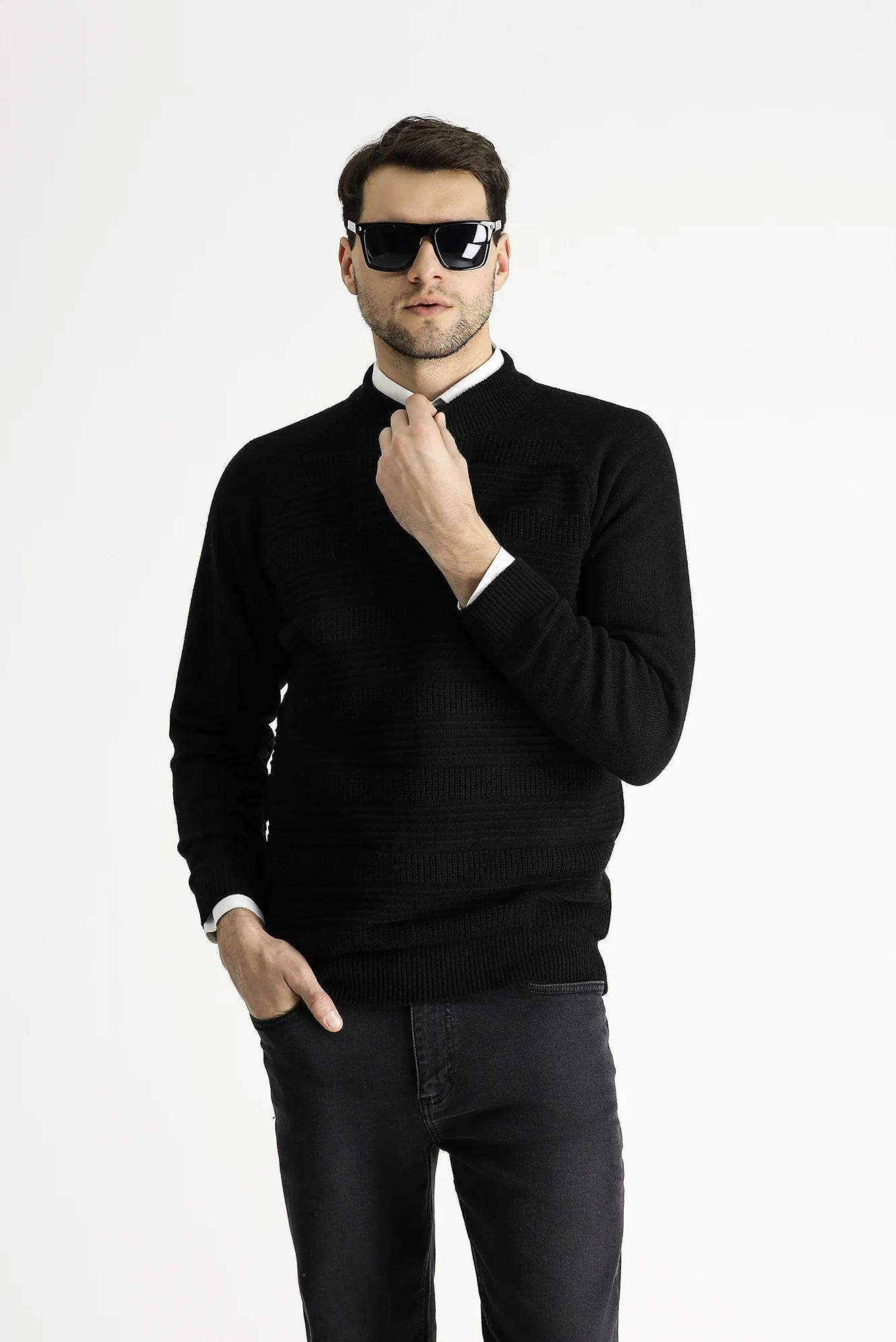 Siyah Yarım Balıkçı Yaka Slim Fit Dar Kesim Desenli Yünlü Triko Kazak