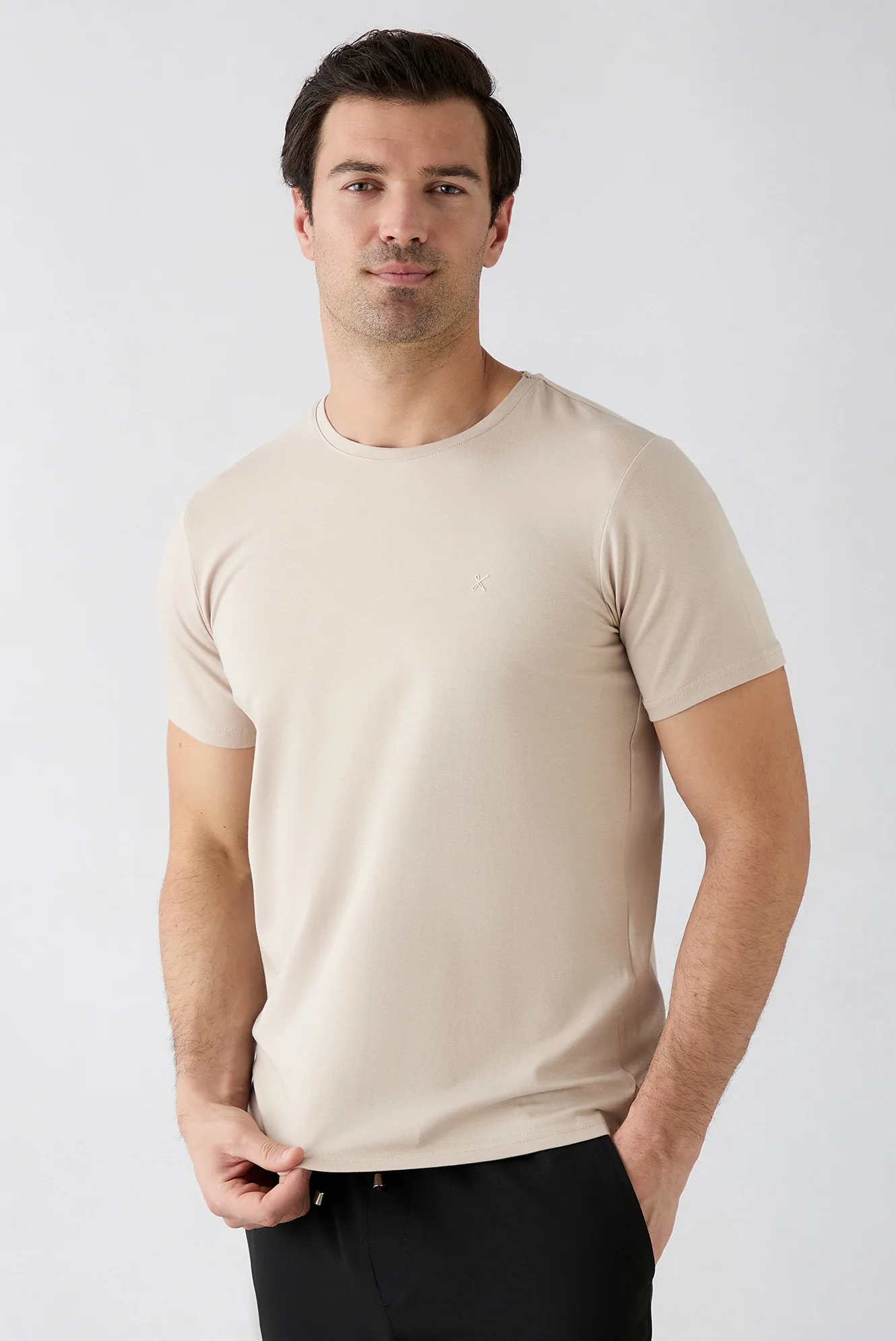Taş Bisiklet Yaka Slim Fit Yumuşak Dokulu Pamuklu Likralı Esnek Tişört - Image 2