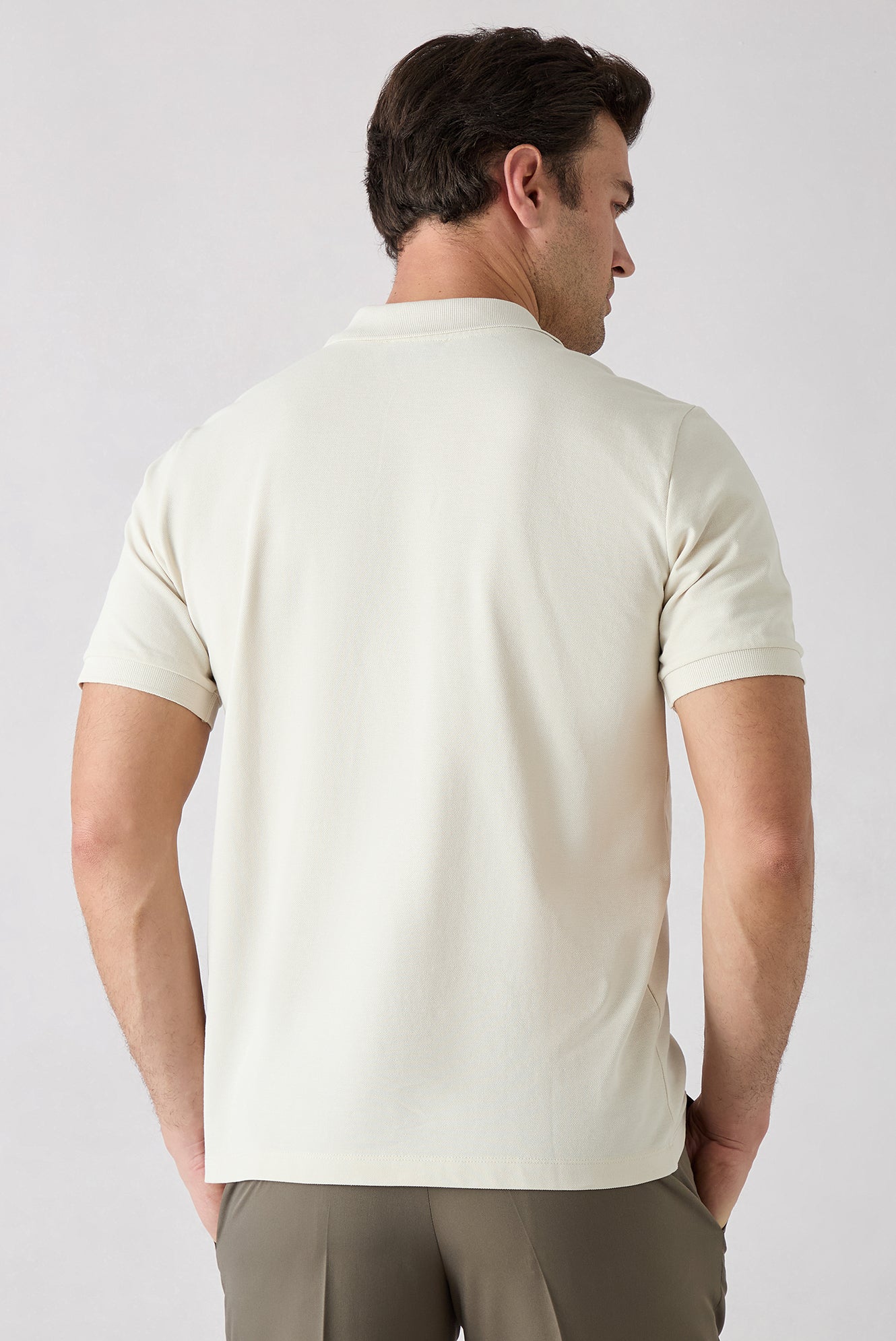 Taş Regular Fit Pamuk Nakışlı Cepli Kıvrılmaz Polo Yaka Tişört - Image 4