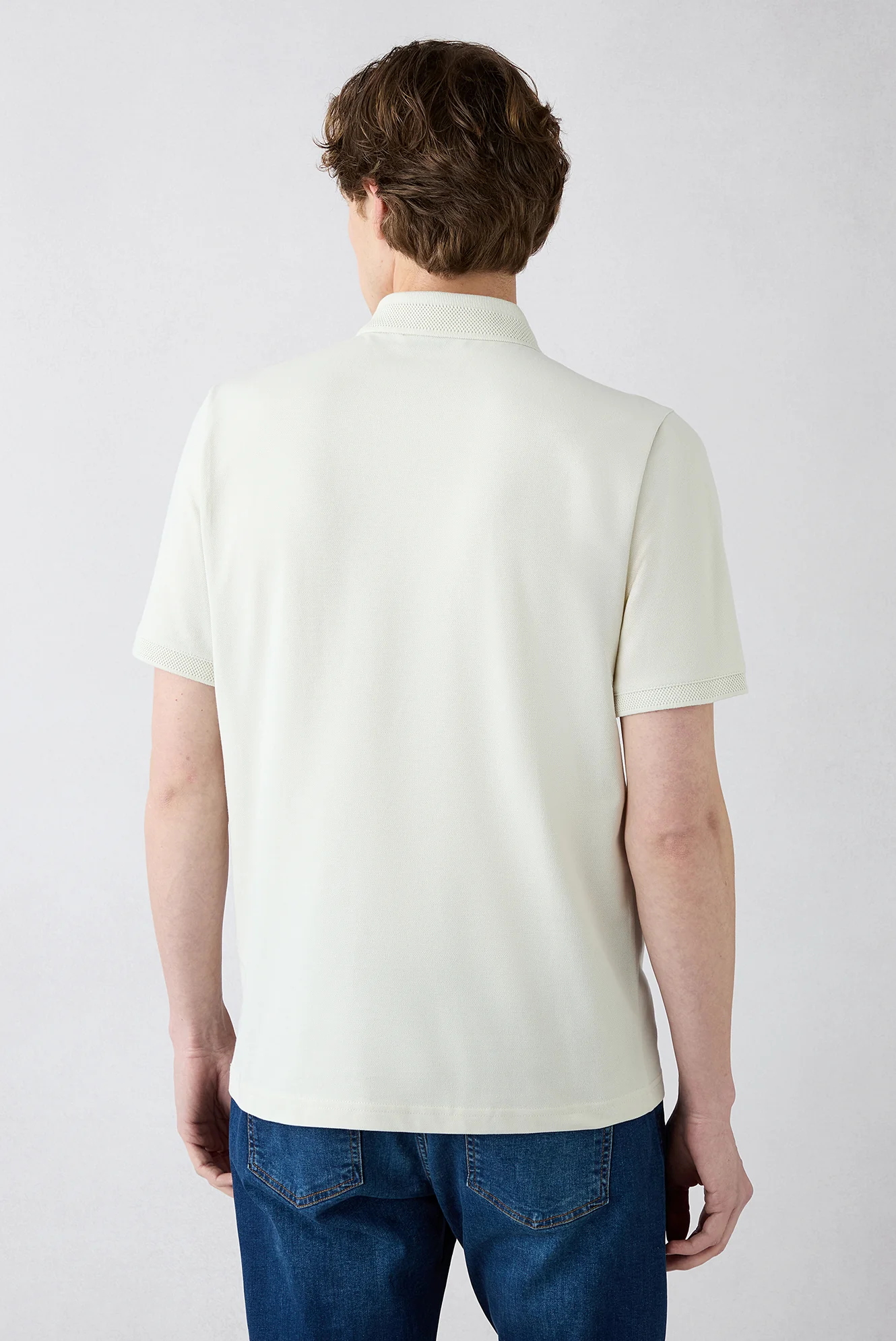 Taş Kıvrılmaz Polo Yaka Regular Fit Cepli Ribana Detaylı Pamuk Tişört - Image 4