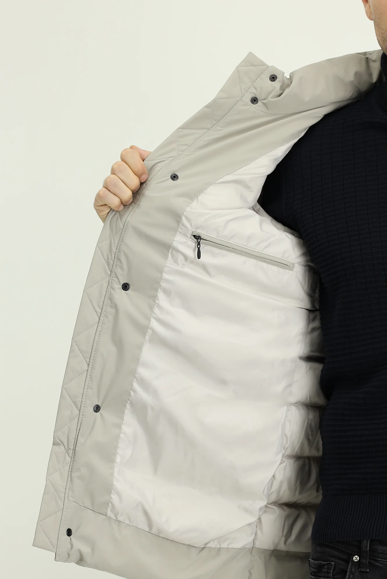Taş Slim Fit Dar Kesim Kapüşonlu Cepli Fermuarlı Rüzgar Geçirmez Spor Şişme Mont - Image 6