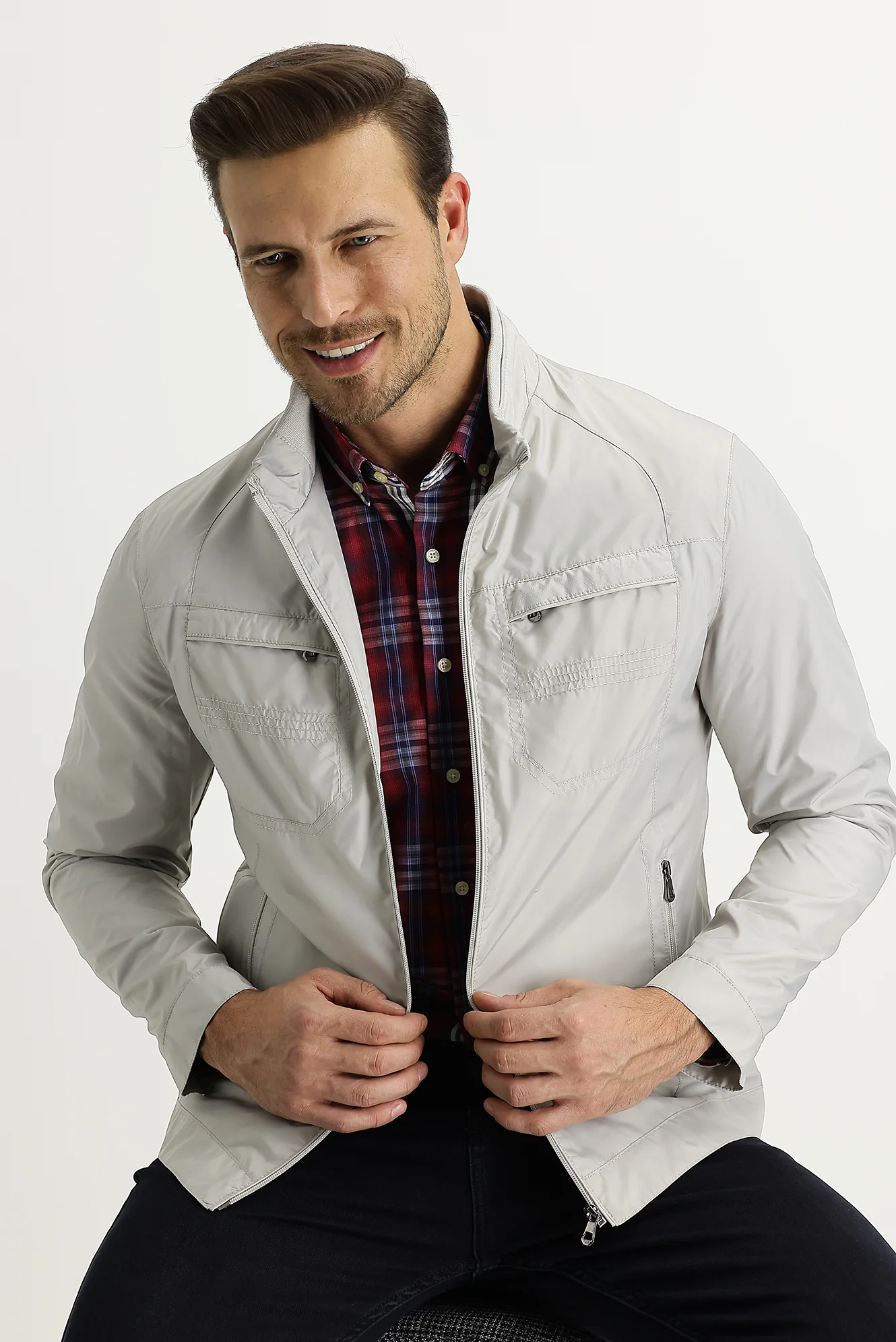 Taş Slim Fit Dar Kesim Mevsimlik Spor Mont