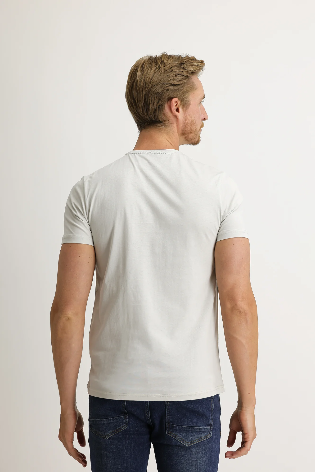 Taş V Yaka Slim Fit Dar Kesim Pamuk Tişört - Image 3