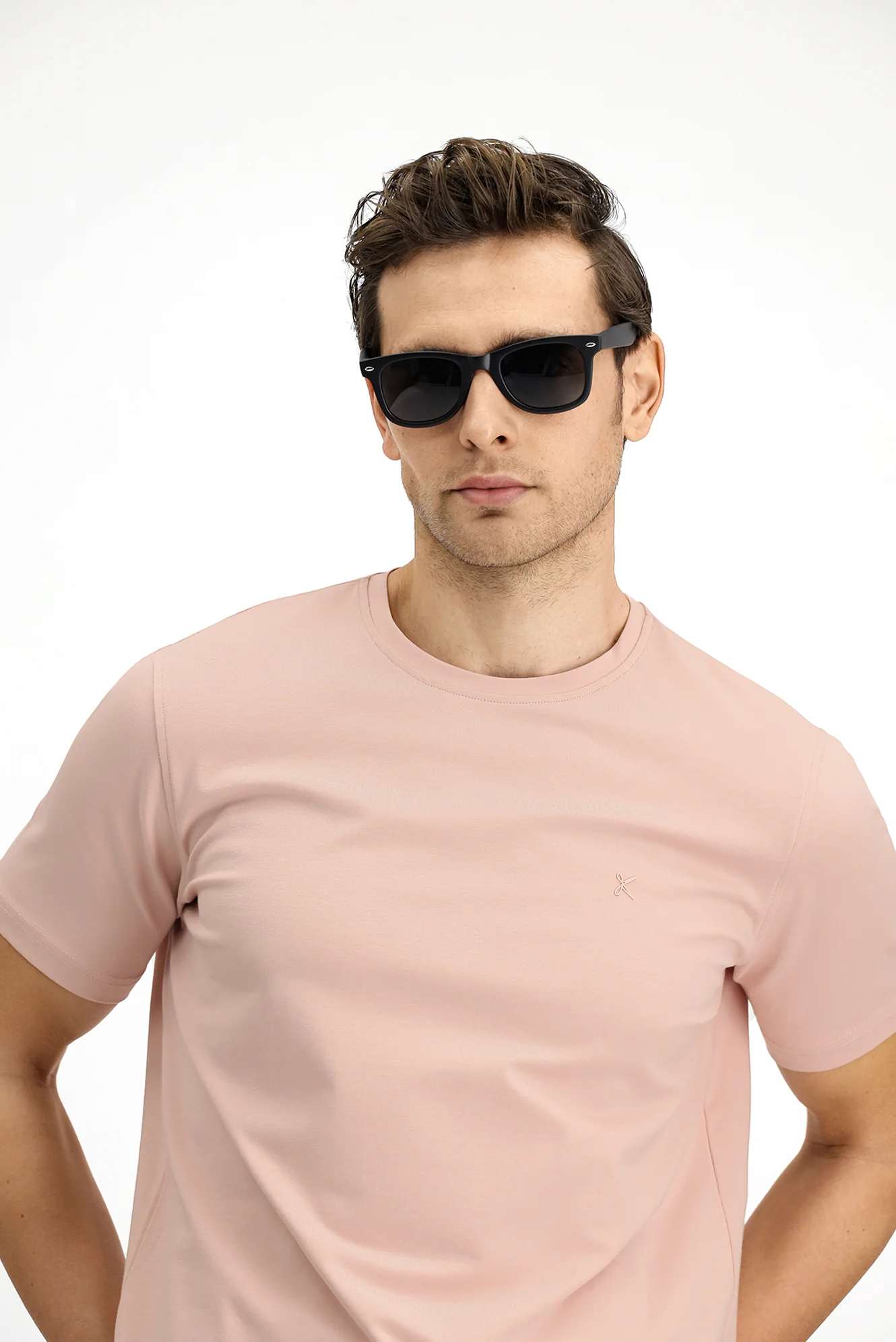 Toz Pembe Bisiklet Yaka Slim Fit Yumuşak Dokulu Pamuklu Likralı Esnek Tişört - Image 4