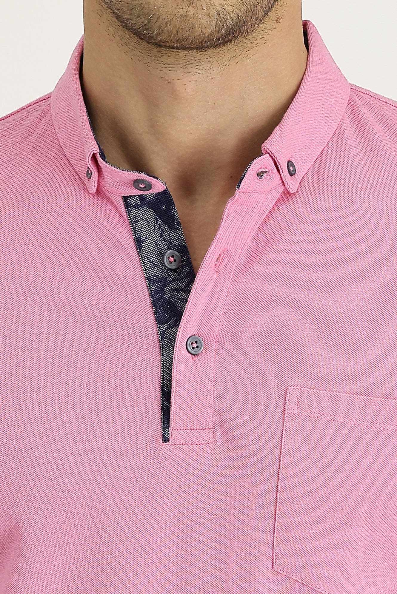 Toz Pembe Polo Yaka Slim Fit Dar Kesim Desenli Pamuk Tişört - Image 3