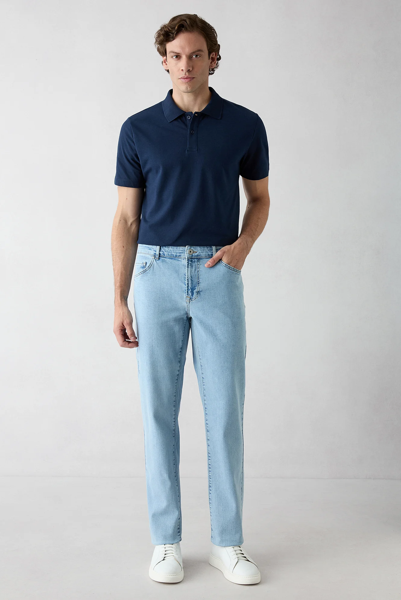 Uçuk Mavi Regular Fit Standart Kesim 5 Cep Pamuklu Denim Pantolon