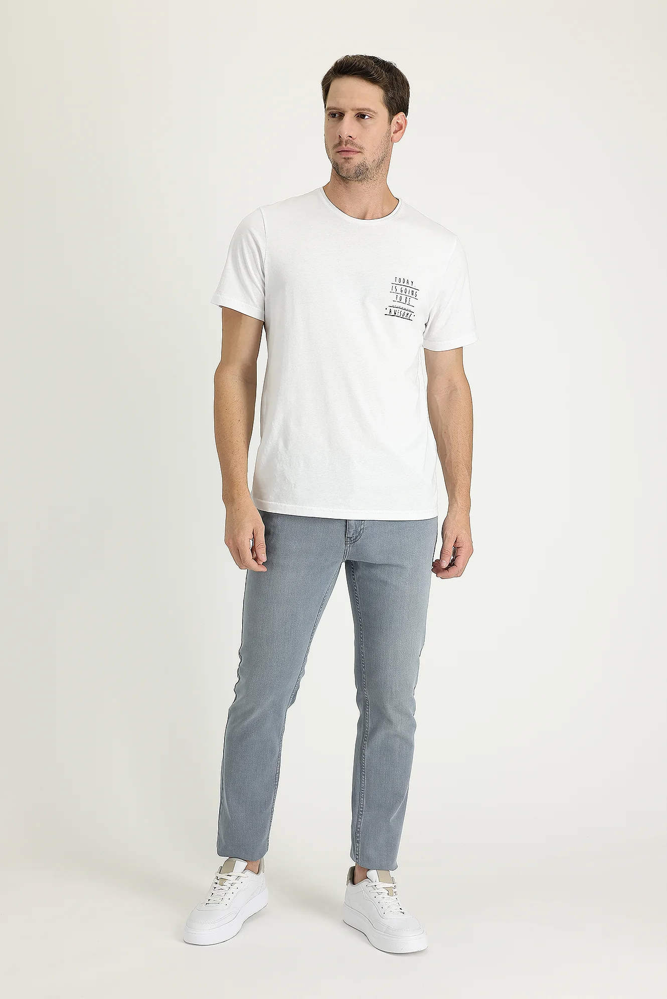 Uçuk Mavi Slim Fit Dar Kesim Likralı Denim Pantolon