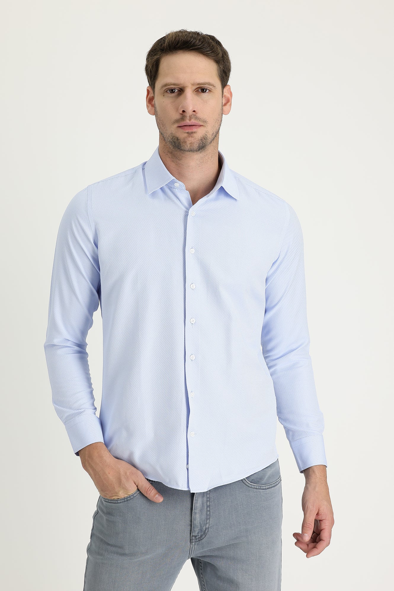 Uçuk Mavi Uzun Kol Slim Fit Dar Kesim Klasik Desenli Pamuklu Kolay Ütülenebilir Gömlek - Image 2