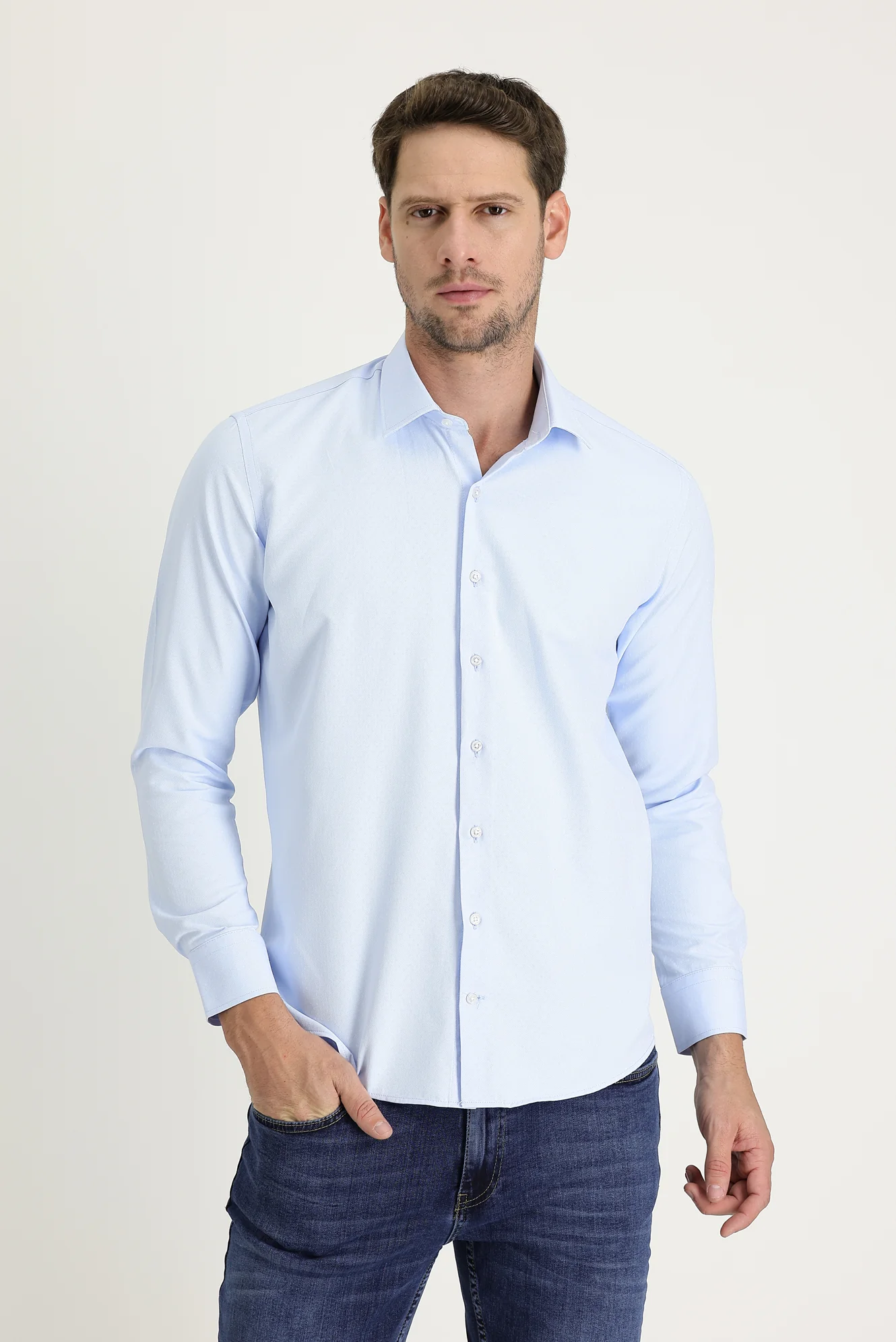 Uçuk Mavi Uzun Kol Slim Fit Dar Kesim Klasik Desenli Pamuklu Kolay Ütülenebilir Gömlek