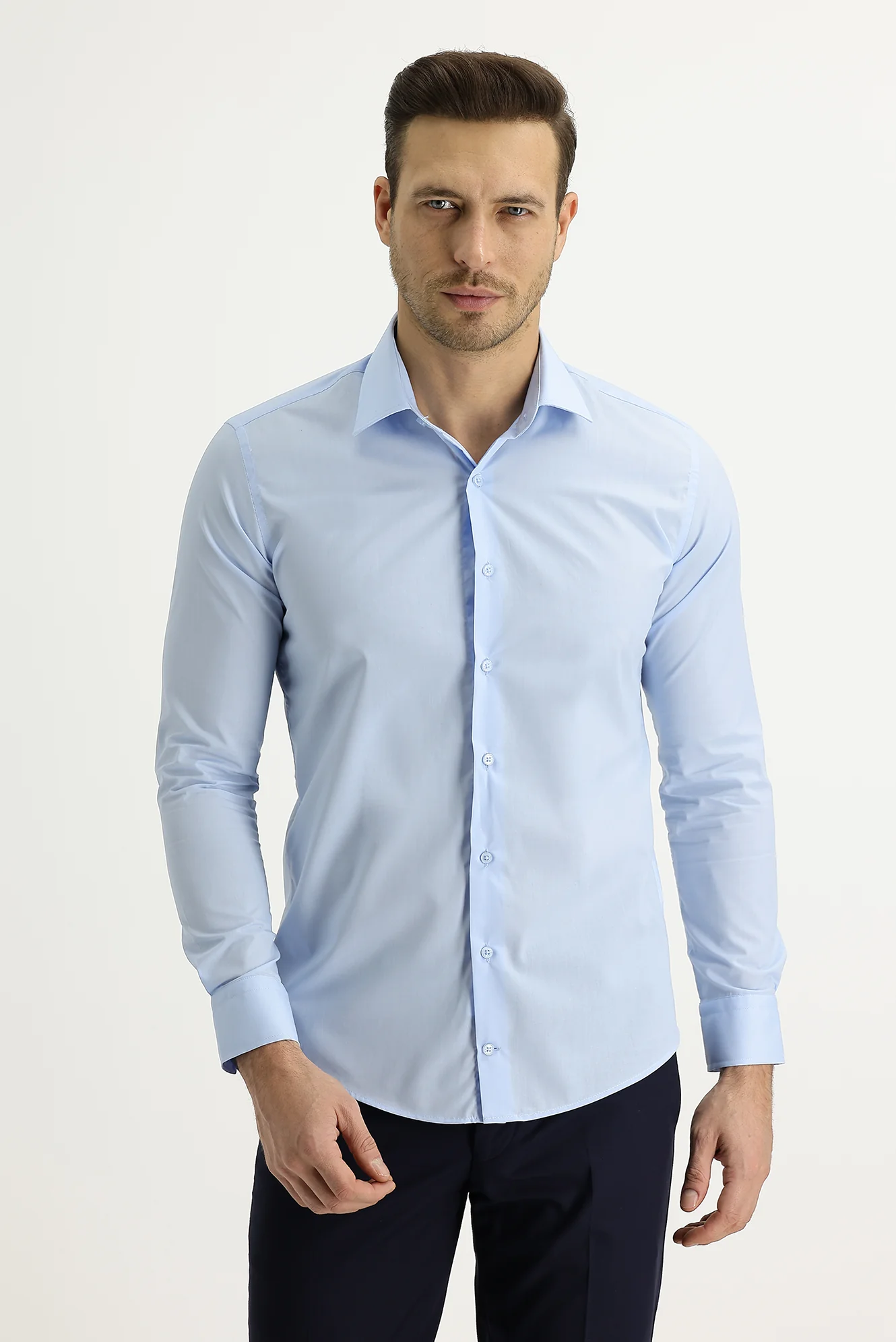 Uçuk Mavi Uzun Kol Slim Fit Dar Kesim Klasik Pamuklu Gömlek