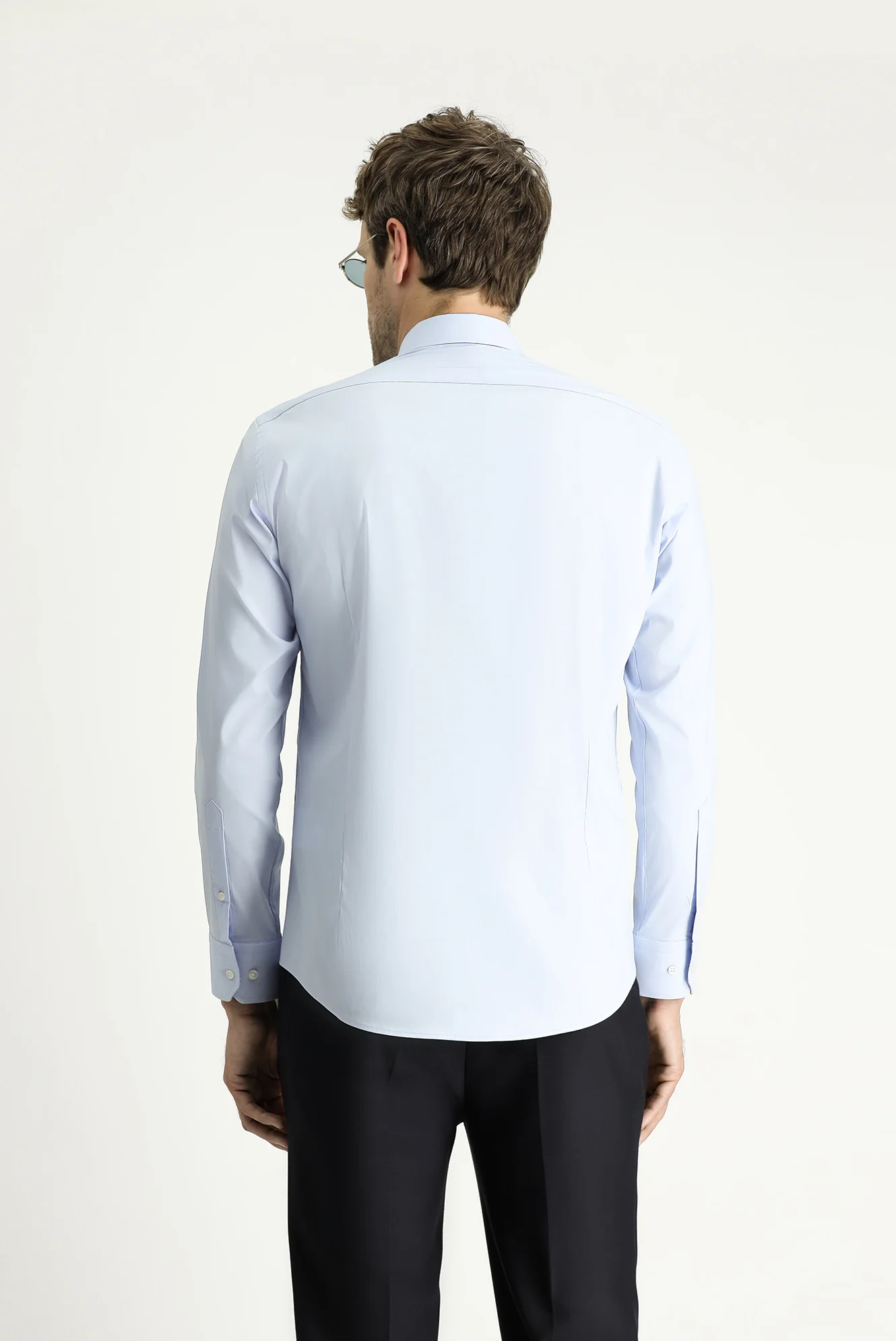 Uçuk Mavi Uzun Kol Slim Fit Dar Kesim Klasik Pamuklu Gömlek - Image 4